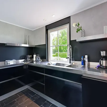 Tasteful In With Garden, Cleaning Included * Didam