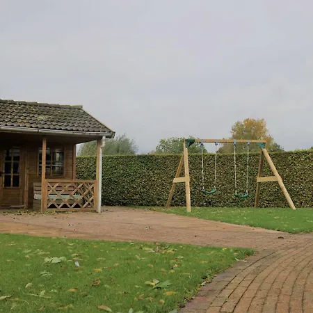 Villa Tasteful In With Garden, Cleaning Included *